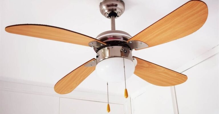 How many watts is a ceiling fan